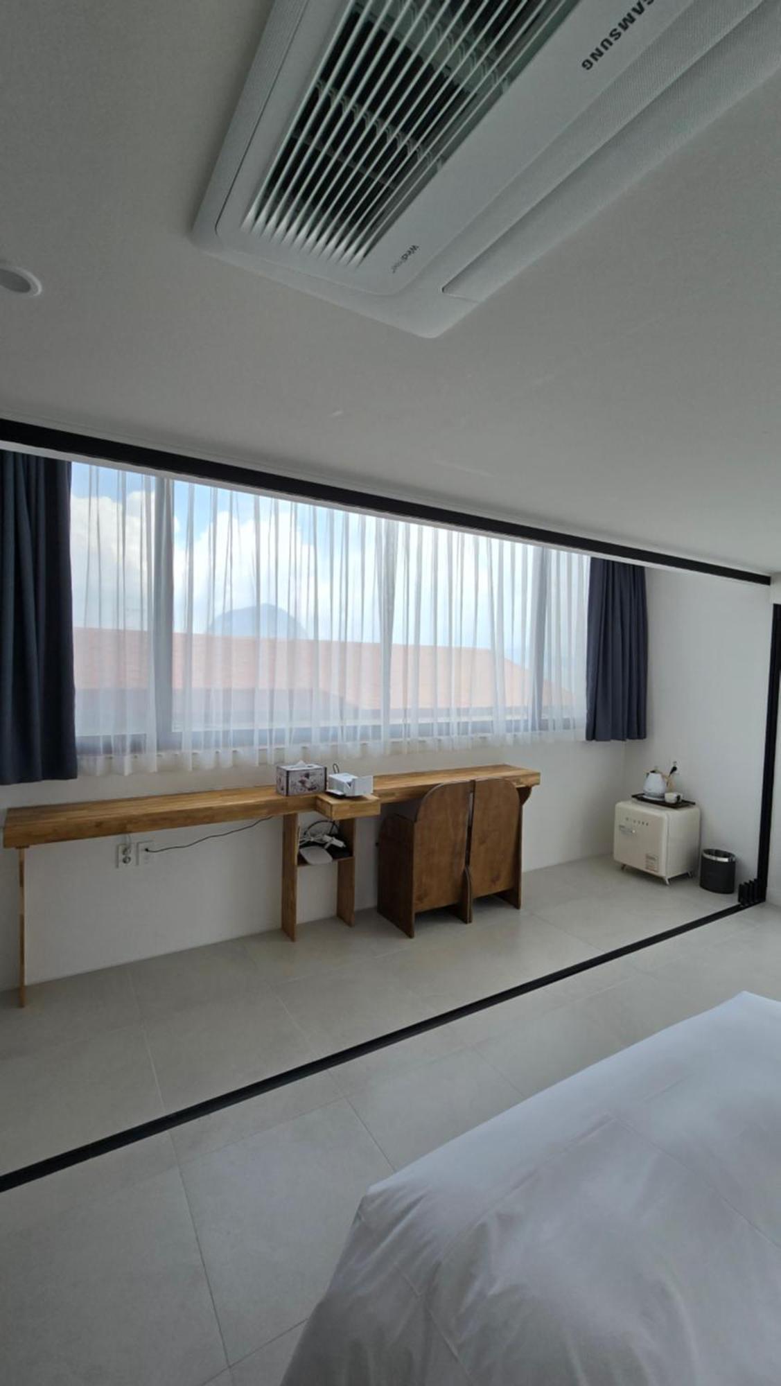 Hygge Hotel Seogwipo Exteriör bild